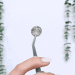 sawtooth-dessign-shank-button