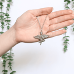 angel-necklace