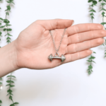 dumbbell-necklace